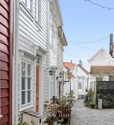 Historisk Hus I Hjertet Av Byen Hébergement de vacances